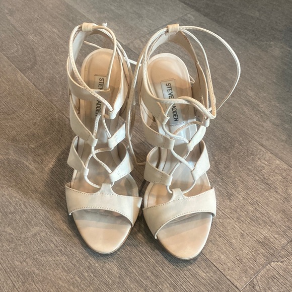 Steve Madden lace up nude heel - Picture 5 of 9